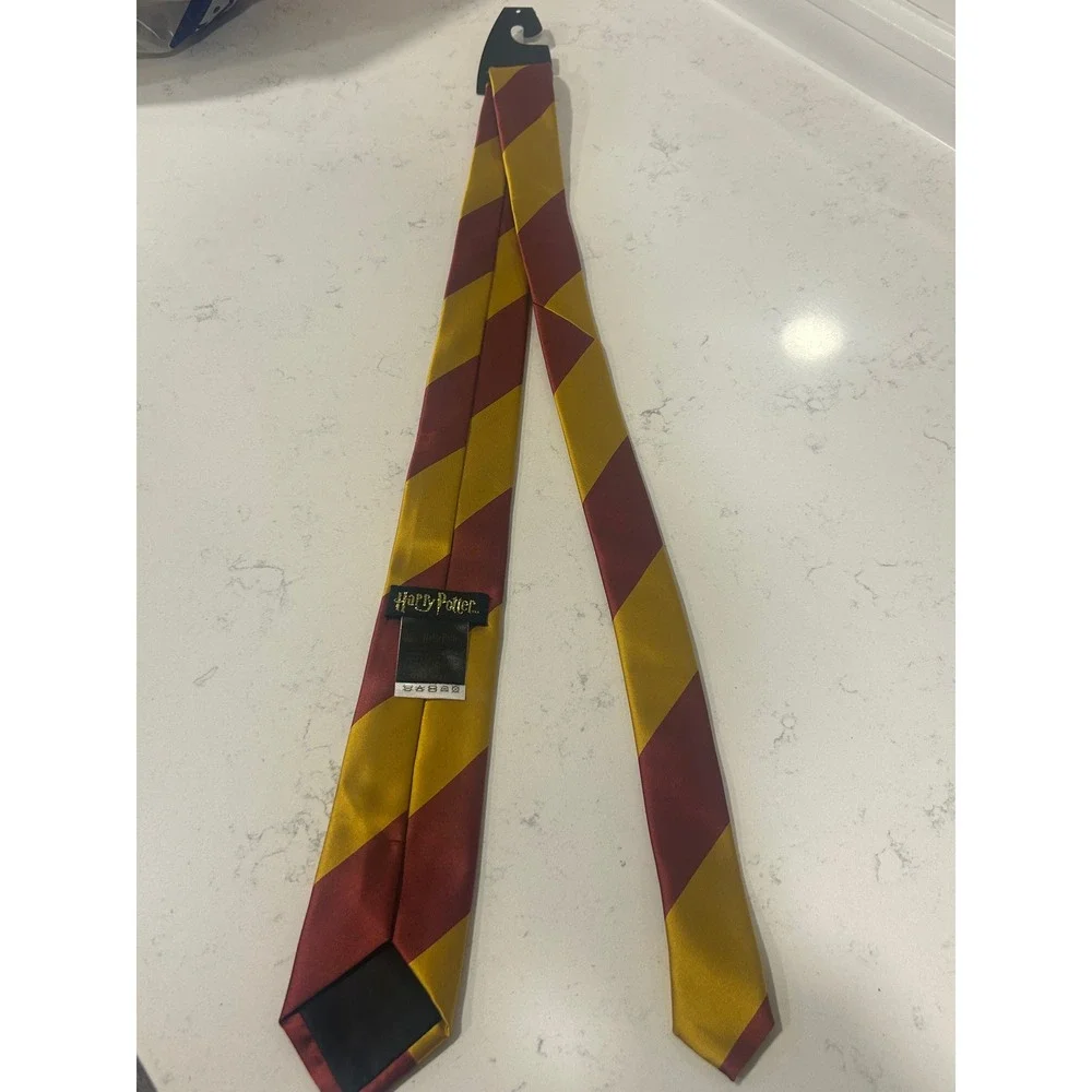 Harry Potter Gryffindor Tie Burgundy Gold Striped Necktie Wizarding‎ World